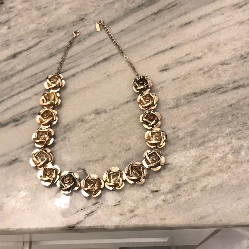 Gold rose necklace NWOT